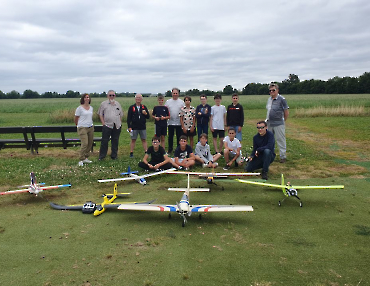 Journée découverte aéromodelisme avec les jeunes de Beaufort en vallée